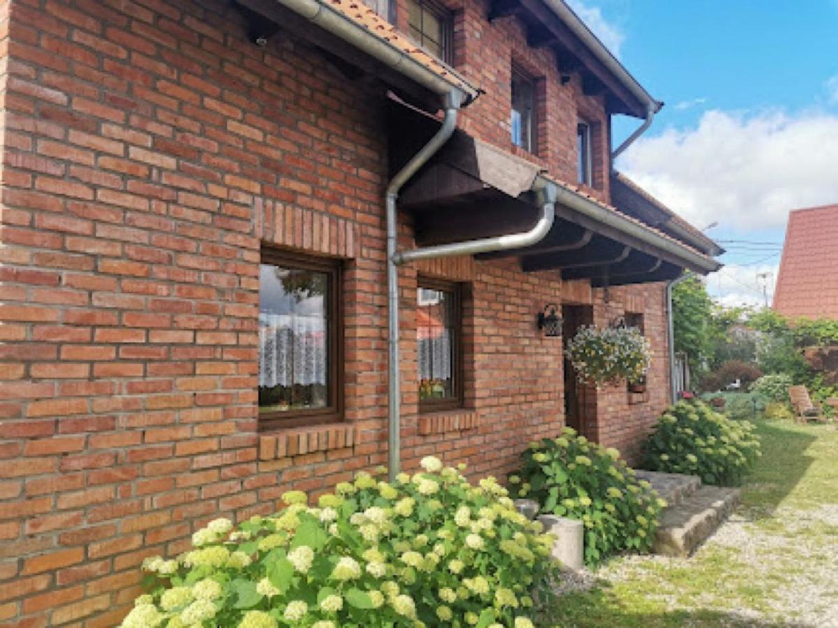 Gosciniec Galkowo Hostal Exterior foto